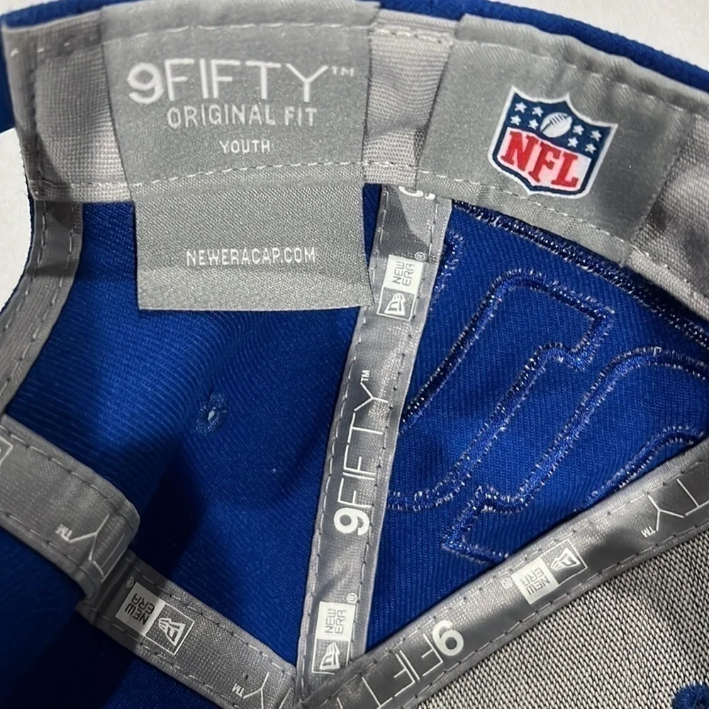 New Era NY giants youth SnapBack hat.